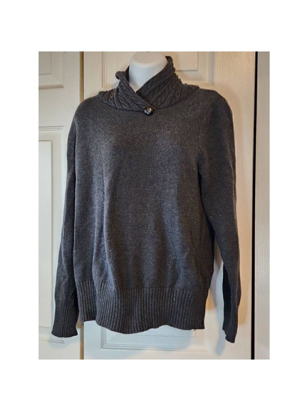 Jeane Pierre Gray Sweater